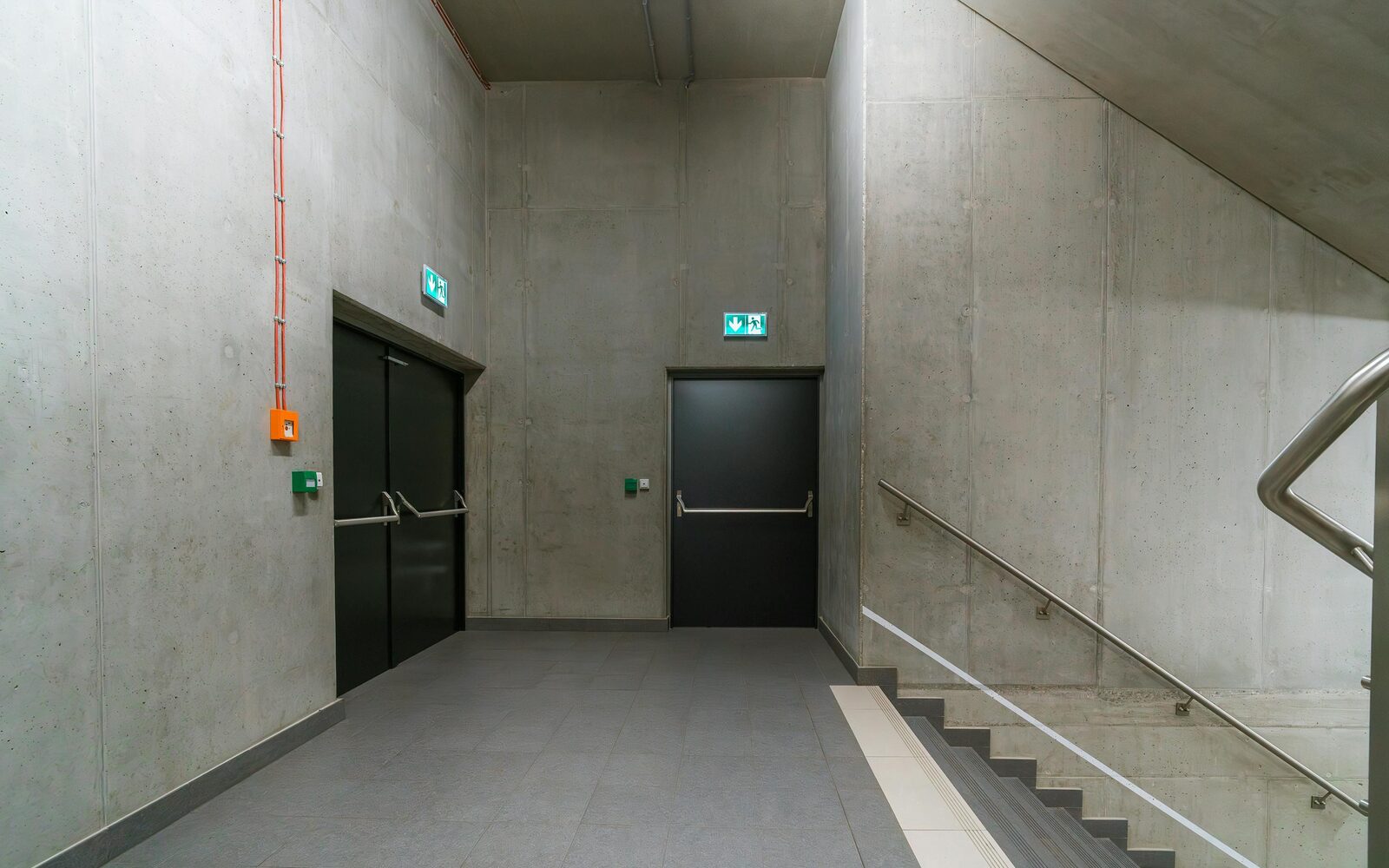 Brandschutztüren und Feststellanlagen im Treppenhaus
